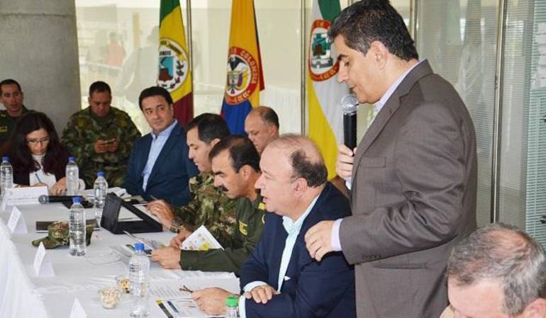 En Armenia, el ministro de Defensa, Luis Carlos Villegas lideró consejo de seguridad.