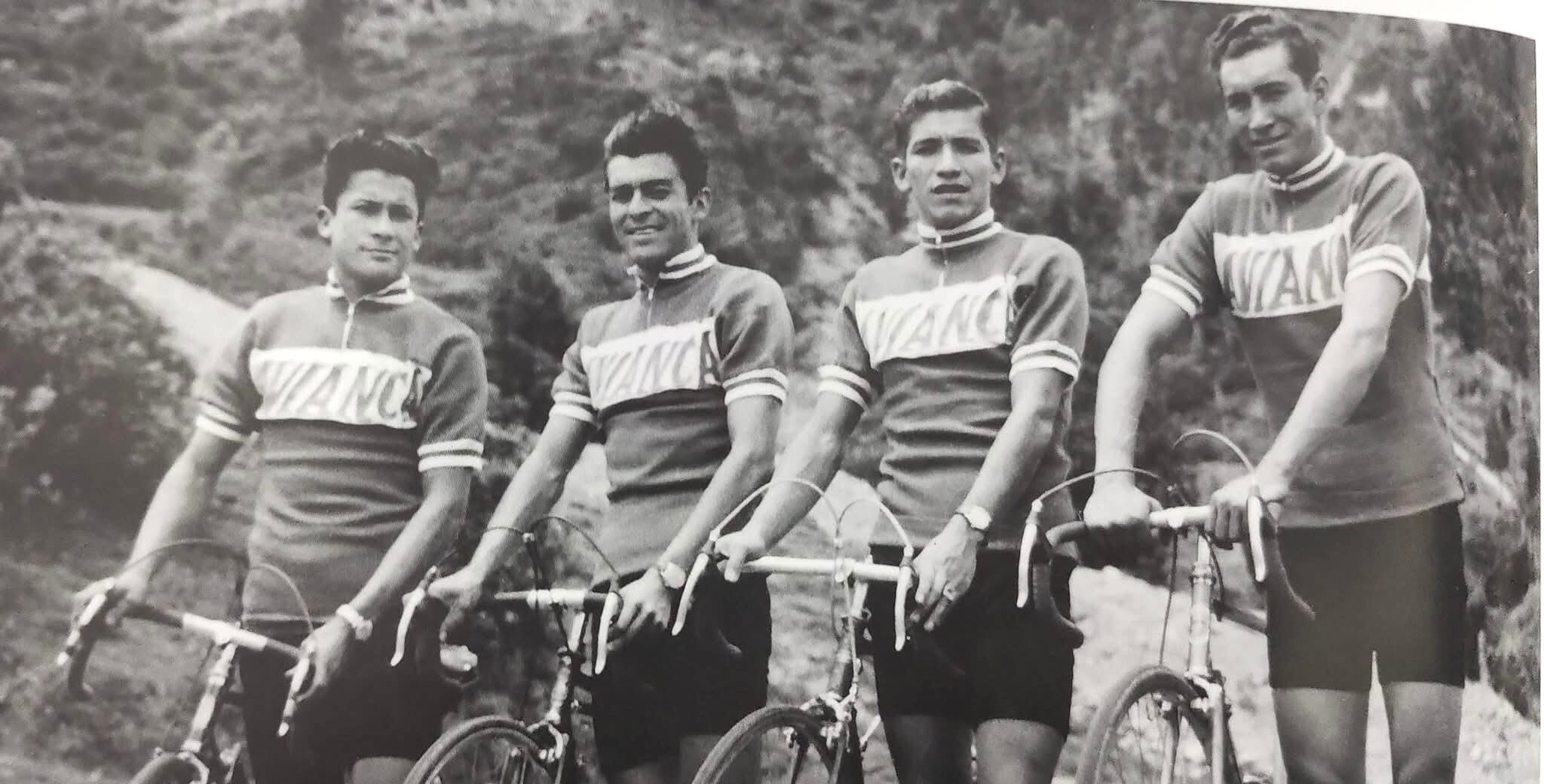 Equipo de ciclismo de AVIANCA, 1958:De izquierda a derecha;
José Duarte, Jorge Luque, Roberto Buitrago y Eduardo Bustos