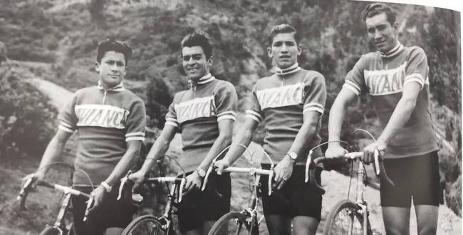 Equipo de ciclismo de AVIANCA, 1958:De izquierda a derecha;
José Duarte, Jorge Luque, Roberto Buitrago y Eduardo Bustos