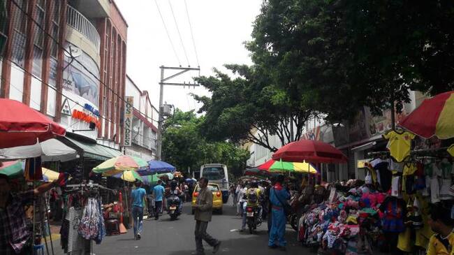 calle 9 entre avenidas 5 y 6 en el centro de Cúcuta.
