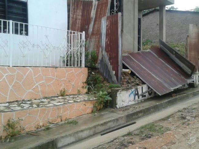 61 familias viven un drama tras desalojar sus casas en El Carmen de Bolívar