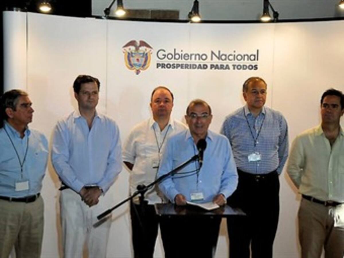 Colombianos apoyan el proceso de paz, pero sin costos
