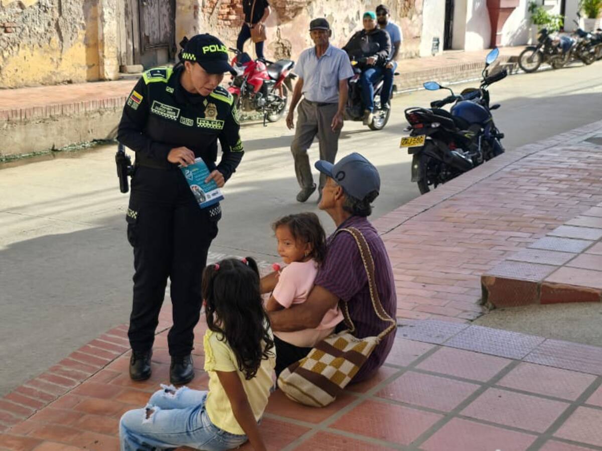 Policía de Bolívar lanza estrategia puerta a puerta contra la deserción escolar en 34 municipios