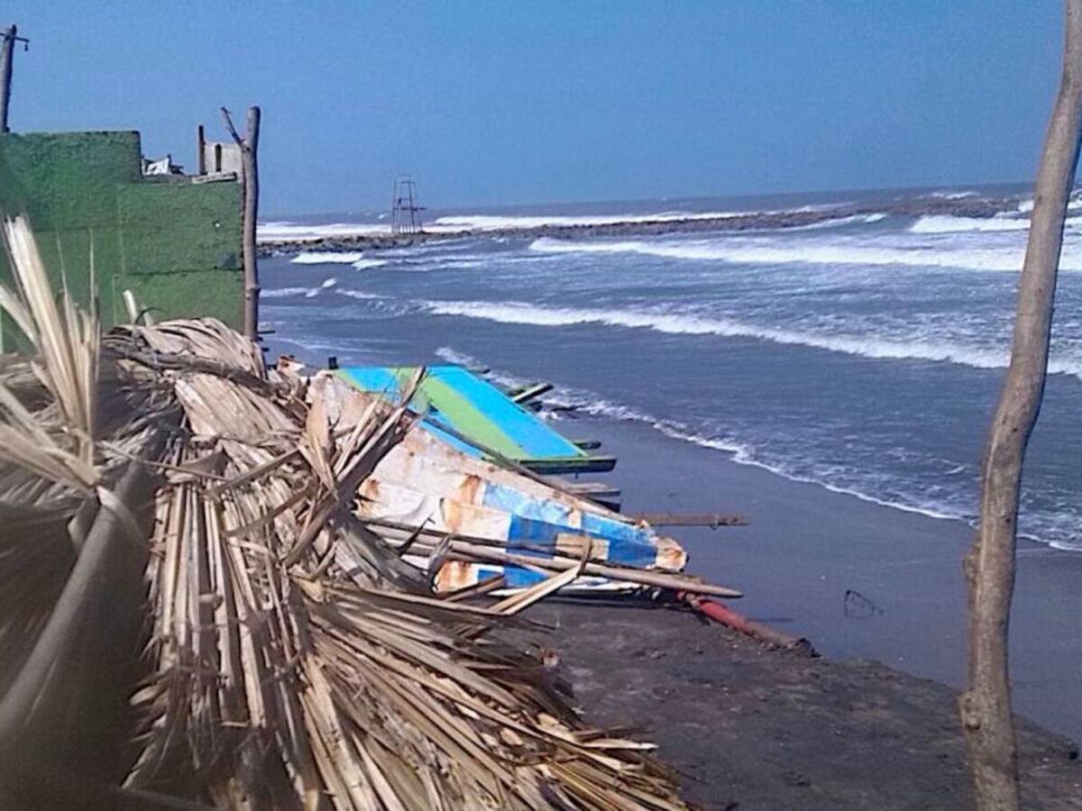 Ideam mantiene alerta roja por fuertes vientos y oleaje en el Caribe