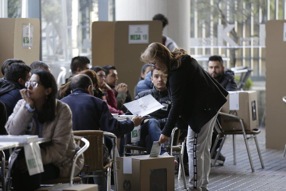 En total, 36.421.026 ciudadanos, 18.819.136 mujeres y 17.601.890 hombres, están habilitados para votar en Colombia.