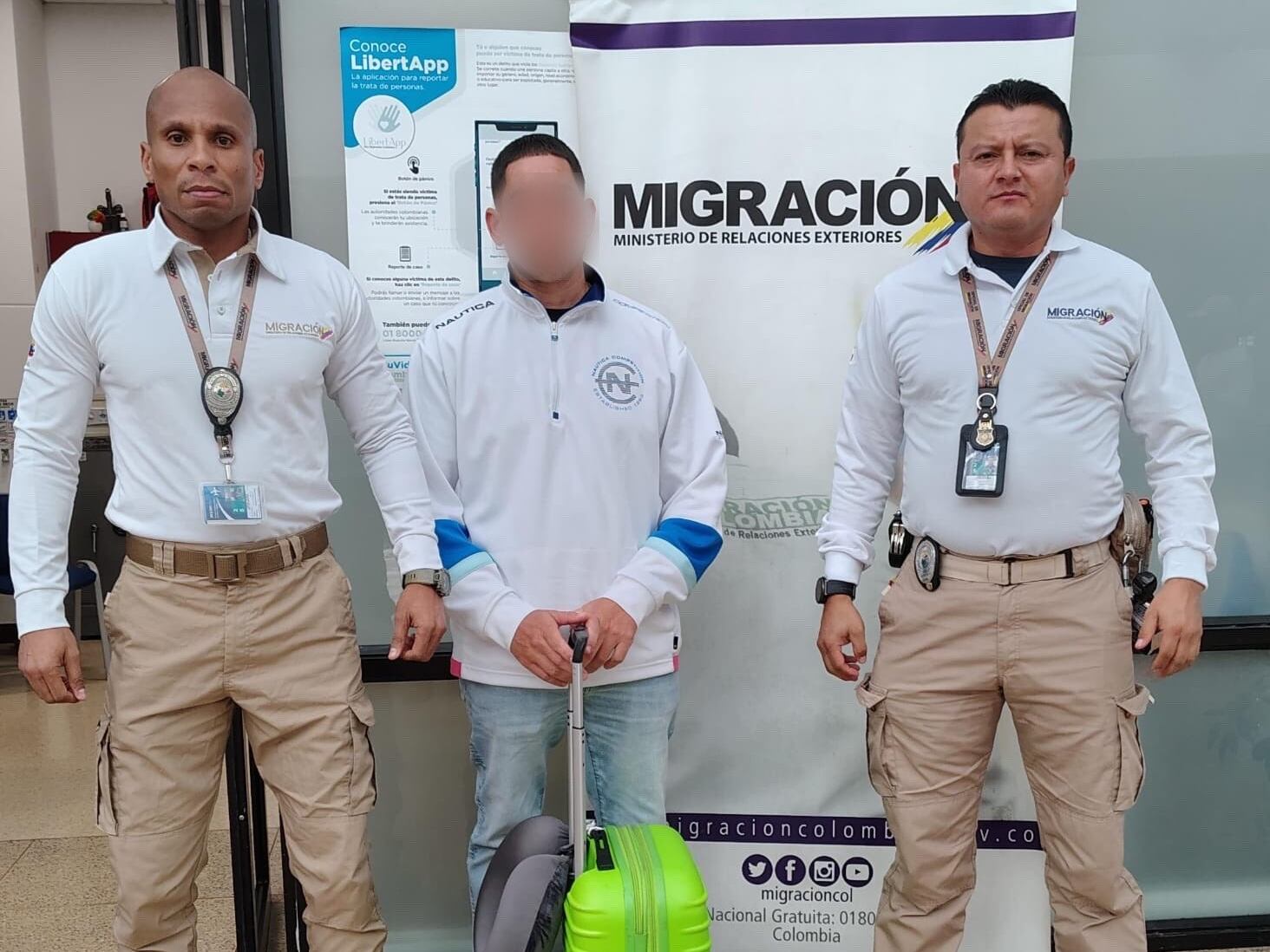 Extranjero inadmitido en aeropuerto de Rionegro- foto Migración
