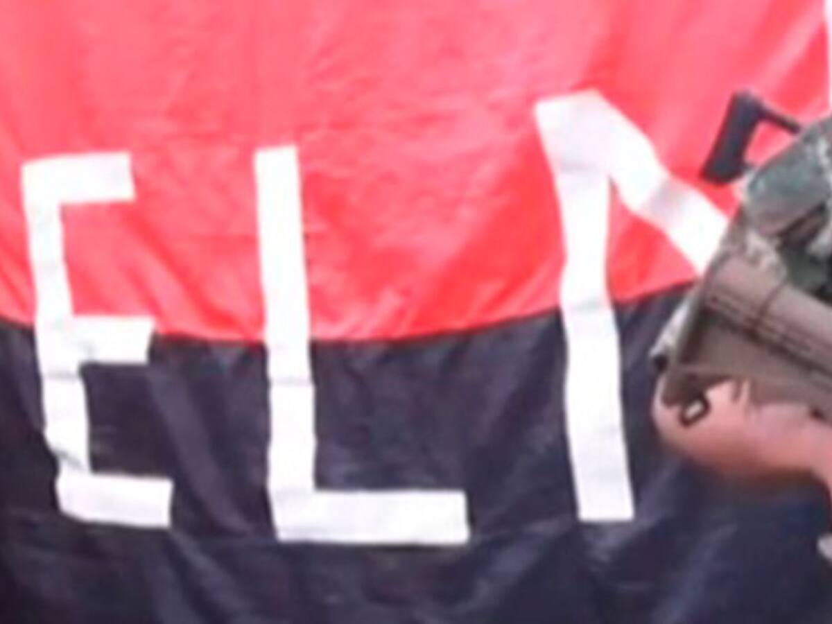 ELN provoca masivo desplazamiento de venezolanos y caqueteños en el Cauca