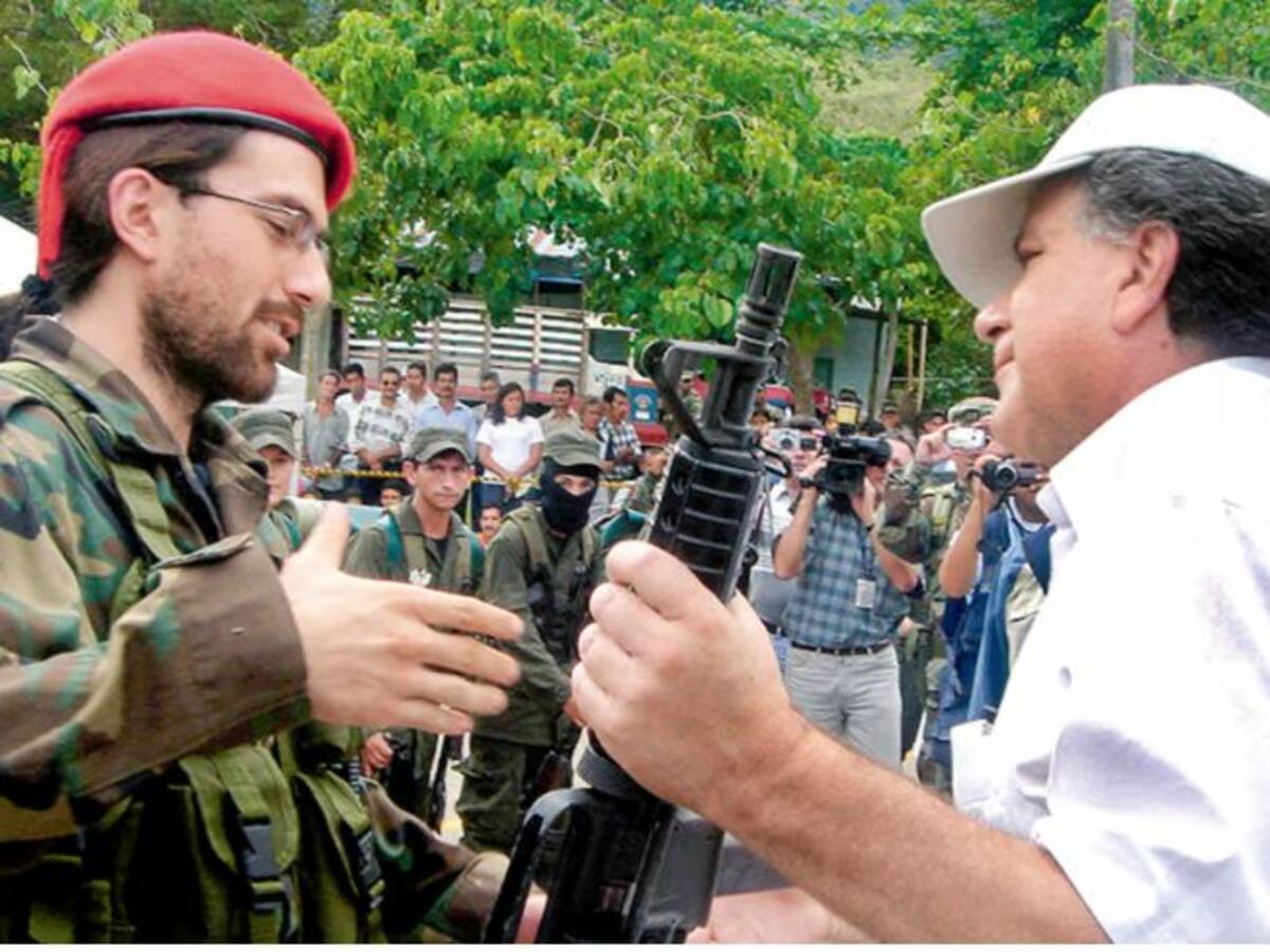 Fueron absueltos coroneles del Ejército y Alto Comisionado de Paz de Gobierno Uribe 14 años después