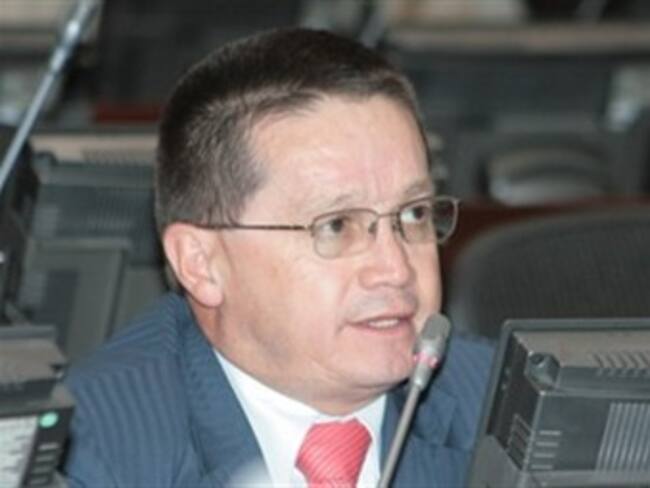 Congresista pide la renuncia al ministro de Agricultura