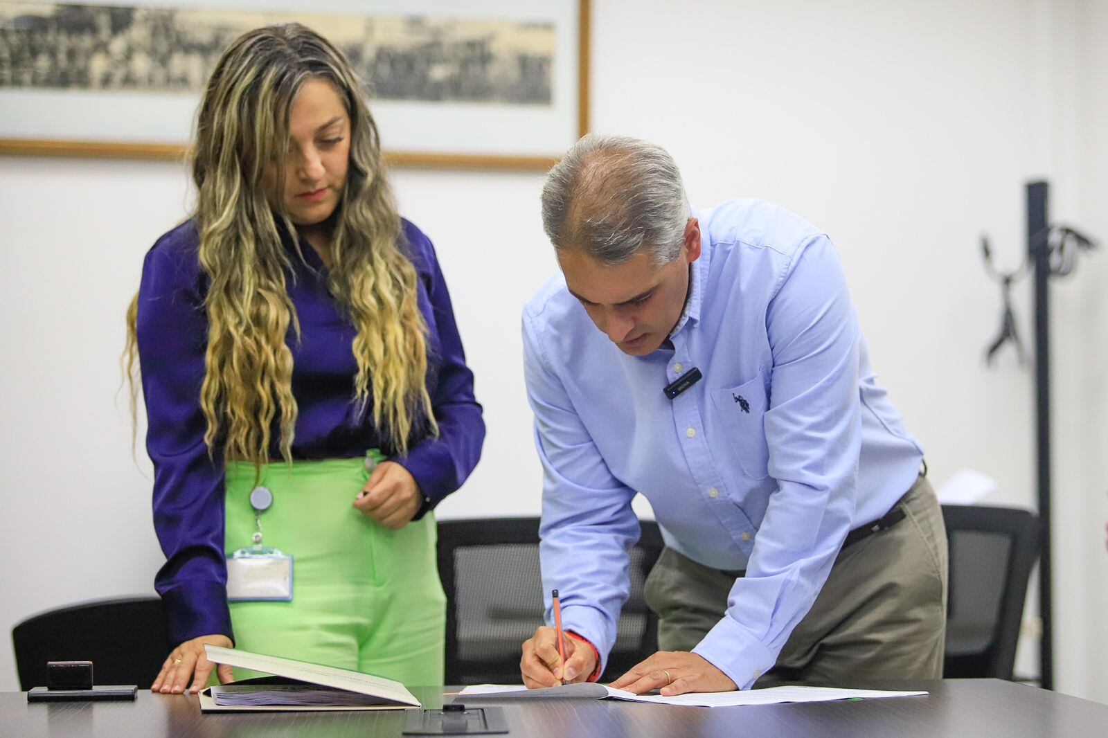 Gobernador de Antioquia Andrés Julián Rendón radica Plan de desarrollo. Foto: cortesía