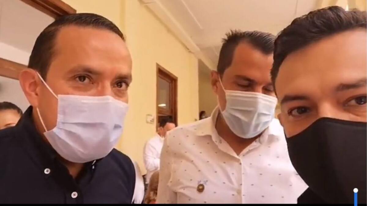 VIDEO: Diputado irrumpe en cumpleaños de gobernador