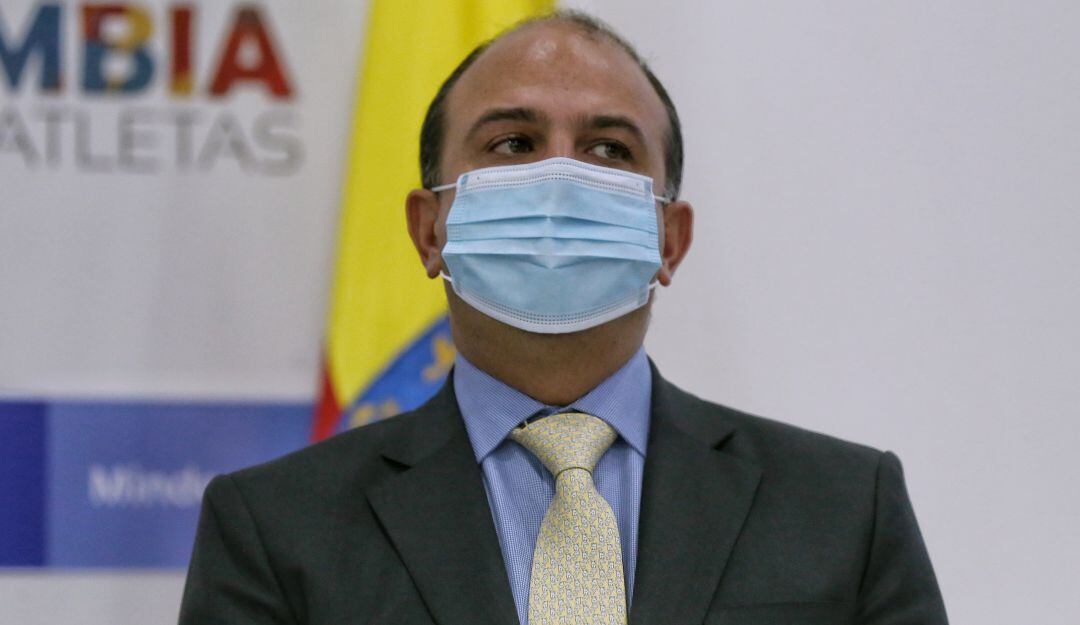 Defensor del Pueblo, Carlos Camargo.