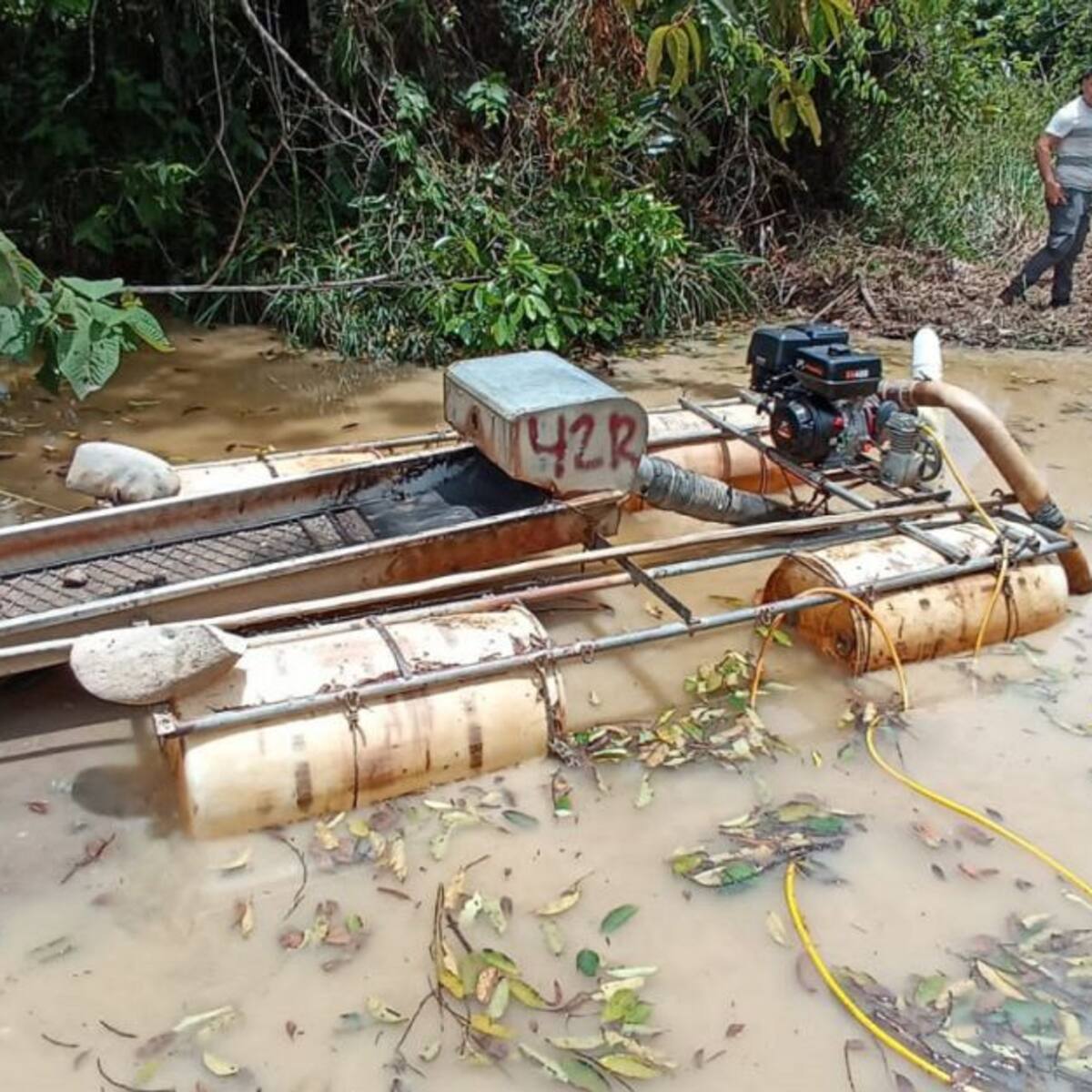 Detenidas dos personas por minería ilegal en Victoria - Caldas