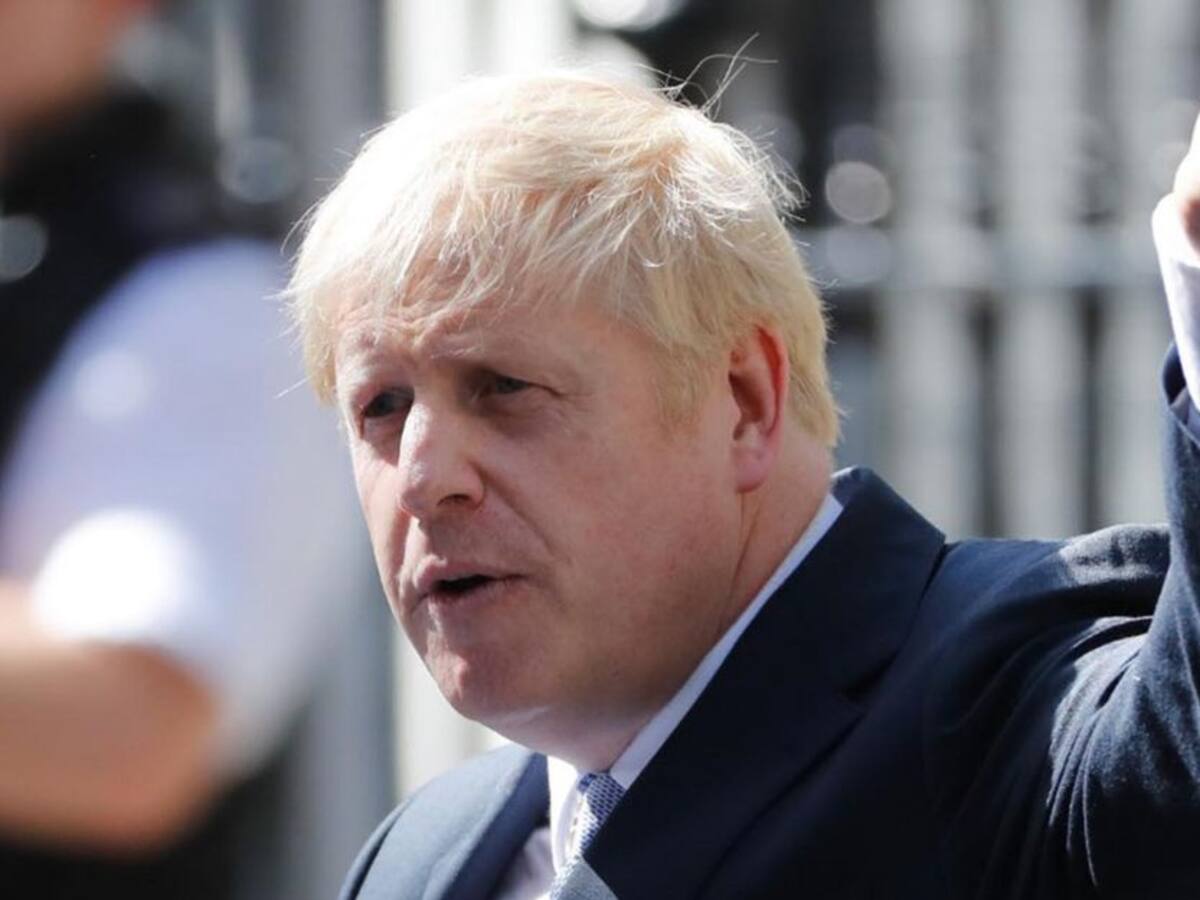 Johnson considera un "deber moral" el retorno de los niños al colegio