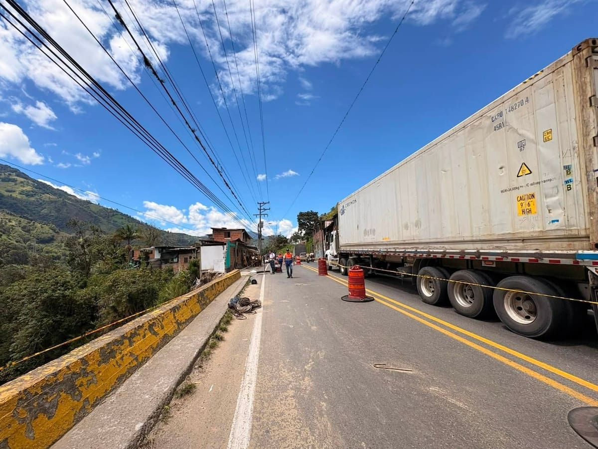 Habilitan paso a doble carril en la vía hacia el Alto de La Línea tras dos meses de restricciones
