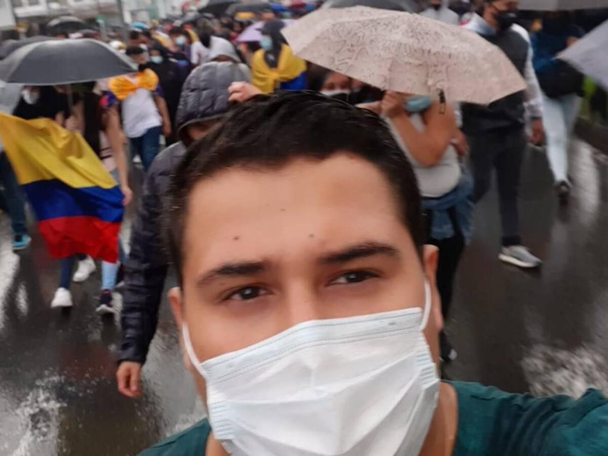 Nuestra vida no se puede ver en riesgo por marchar: estudiante Felipe Marín
