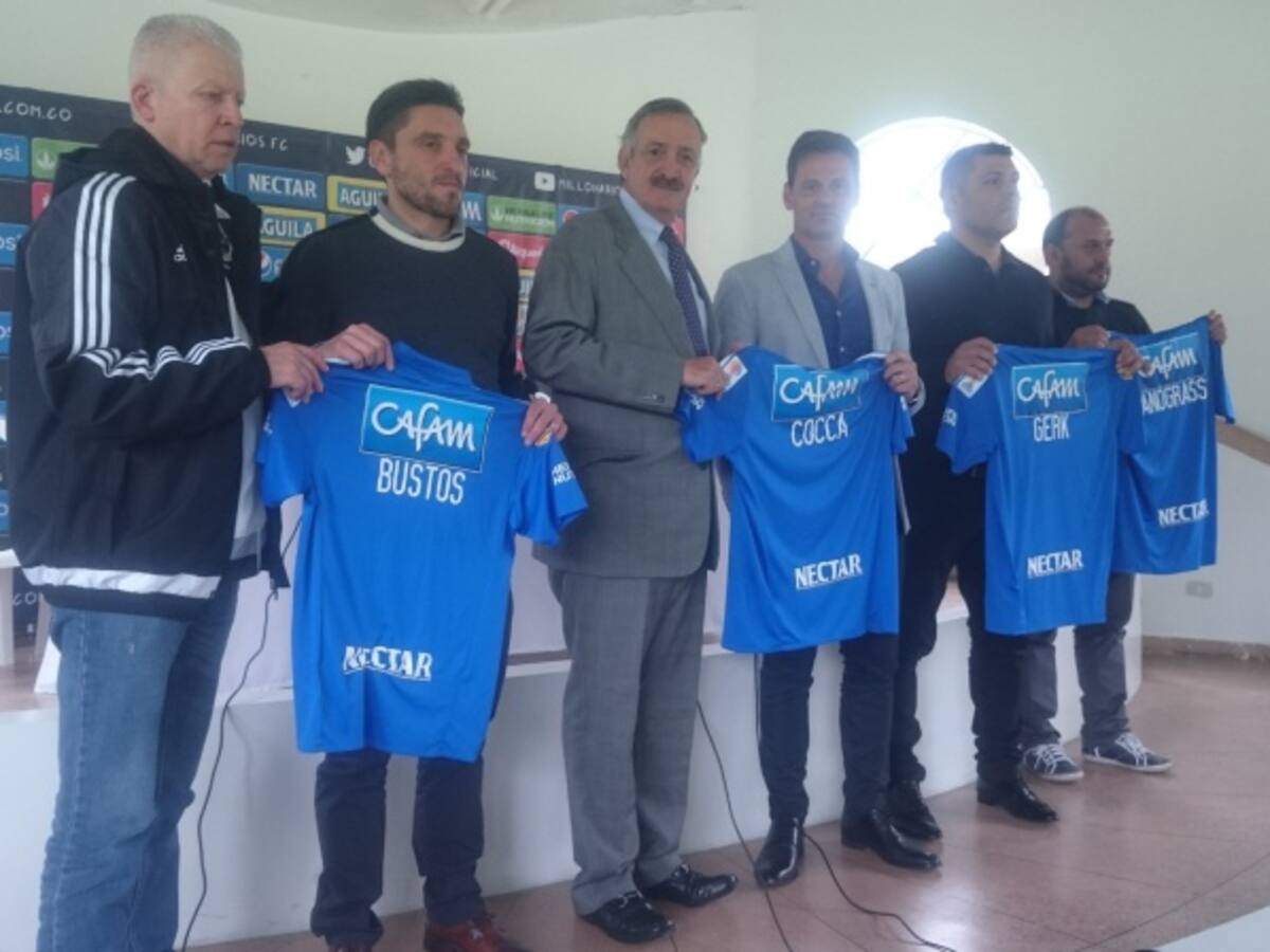 Necesitamos trabajo y tiempo para hacer un equipo que siempre salga a ganar: Cocca