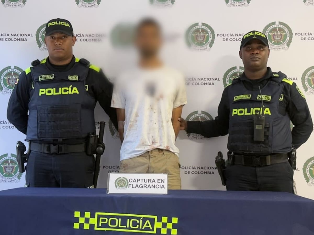 Policía evitó linchamiento de un hombre señalado de asesinar a un perro en Medellín