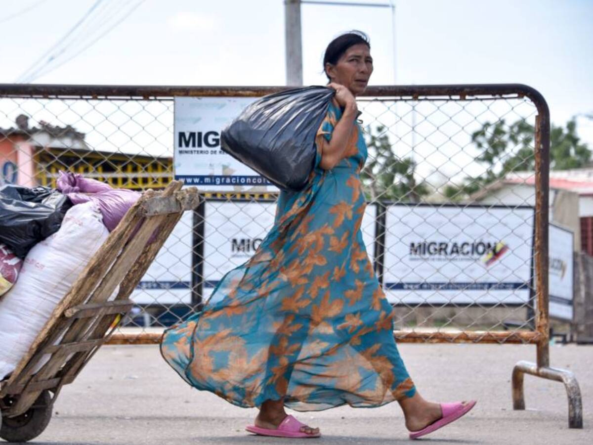 EE.UU. respeta restablecimiento de relaciones entre Colombia y Venezuela