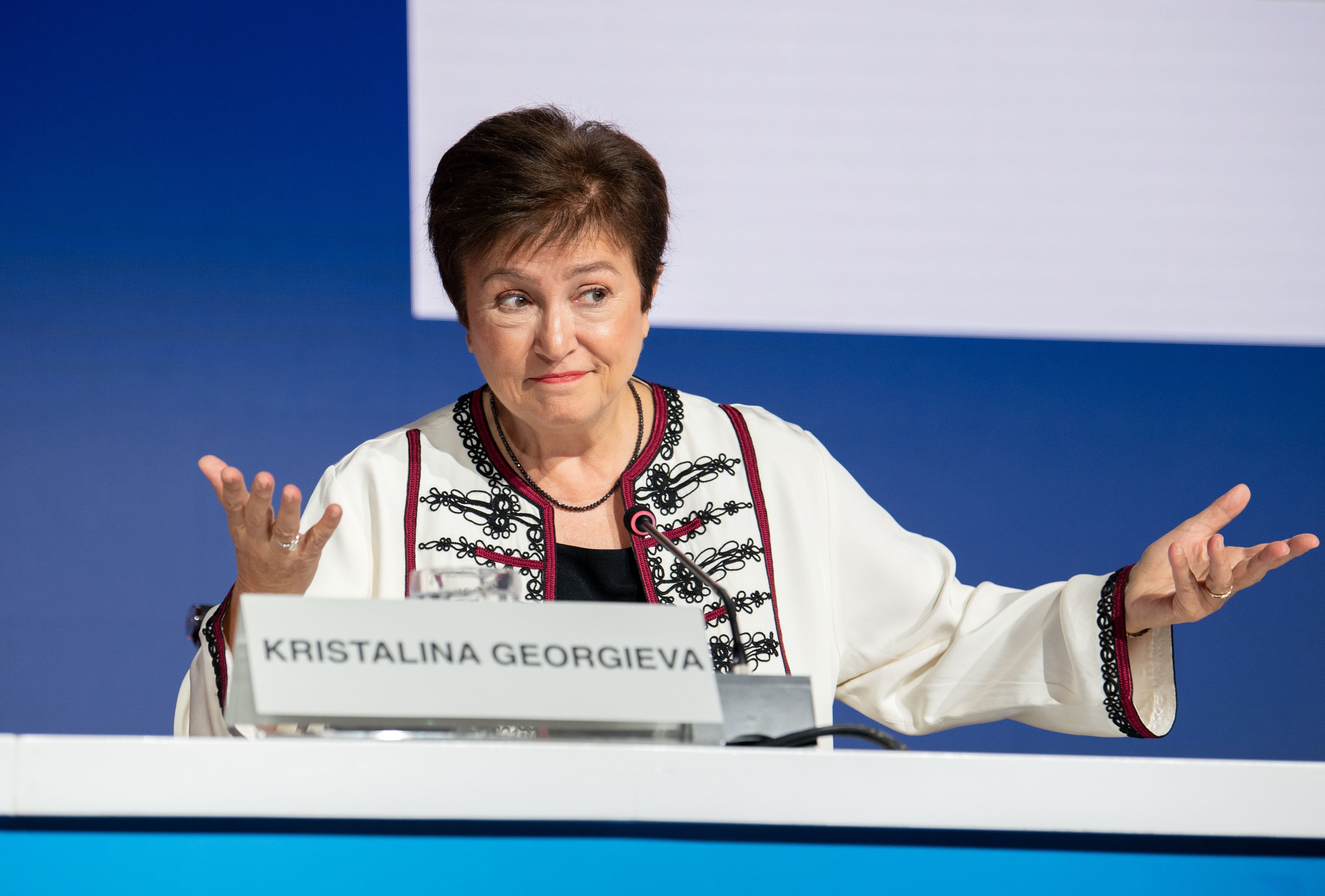 Marrakesh (Morocco), 12/10/2023.- Managing Director of the International Monetary Fund (IMF), Kristalina Georgieva, addresses the media on the fourth day of the 2023 Annual Meetings of the International Monetary Fund (IMF) and the World Bank Group (WBG) in Marrakesh, Morocco, 12 October 2023. This year's annual meetings, held from 09 to 15 October 2023, are joined by central bankers, ministers of finance and development, parliamentarians, private sector executives, representatives from civil society organizations and academics. (Marruecos) EFE/EPA/JALAL MORCHIDI