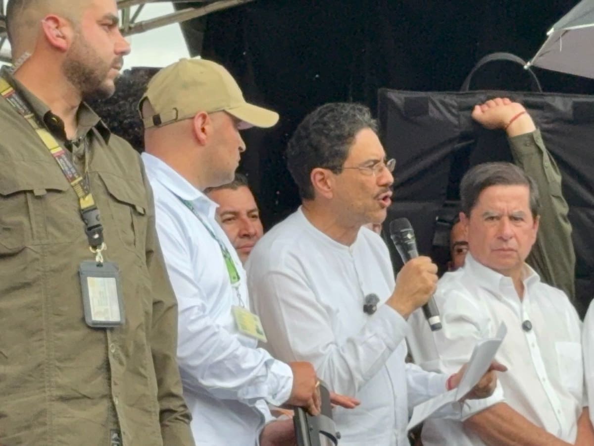 “No vengo a retractarme”: Iván Cepeda reafirma críticas sobre narco y paramilitarismo en Antioquia