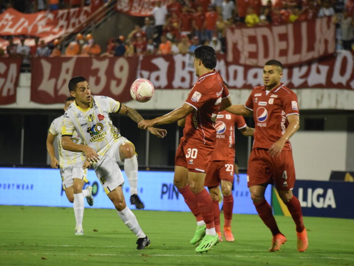 Iago Falque apareció en los últimos minutos para revivir al América en Liga