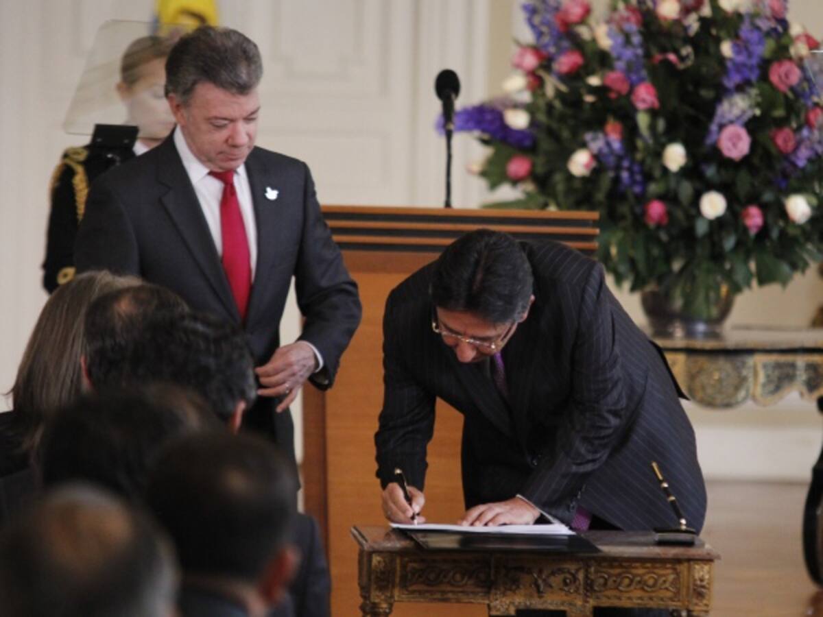 Los que fueron y los que faltaron a la posesión del fiscal Martínez