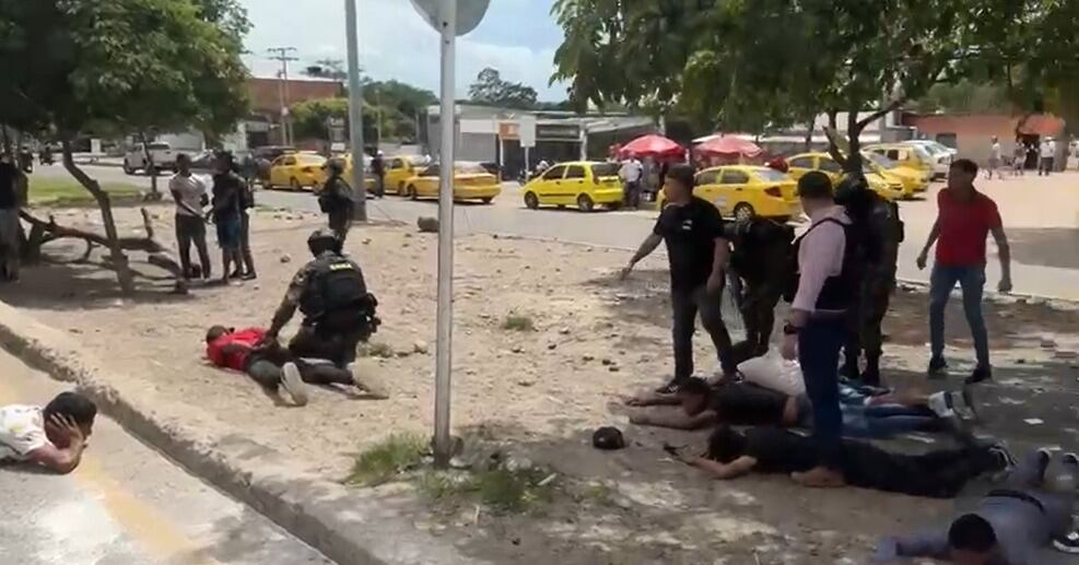 Capturan en zona de frontera con Venezuela a 17 personas señaladas de extorsión. / Foto: Cortesía.