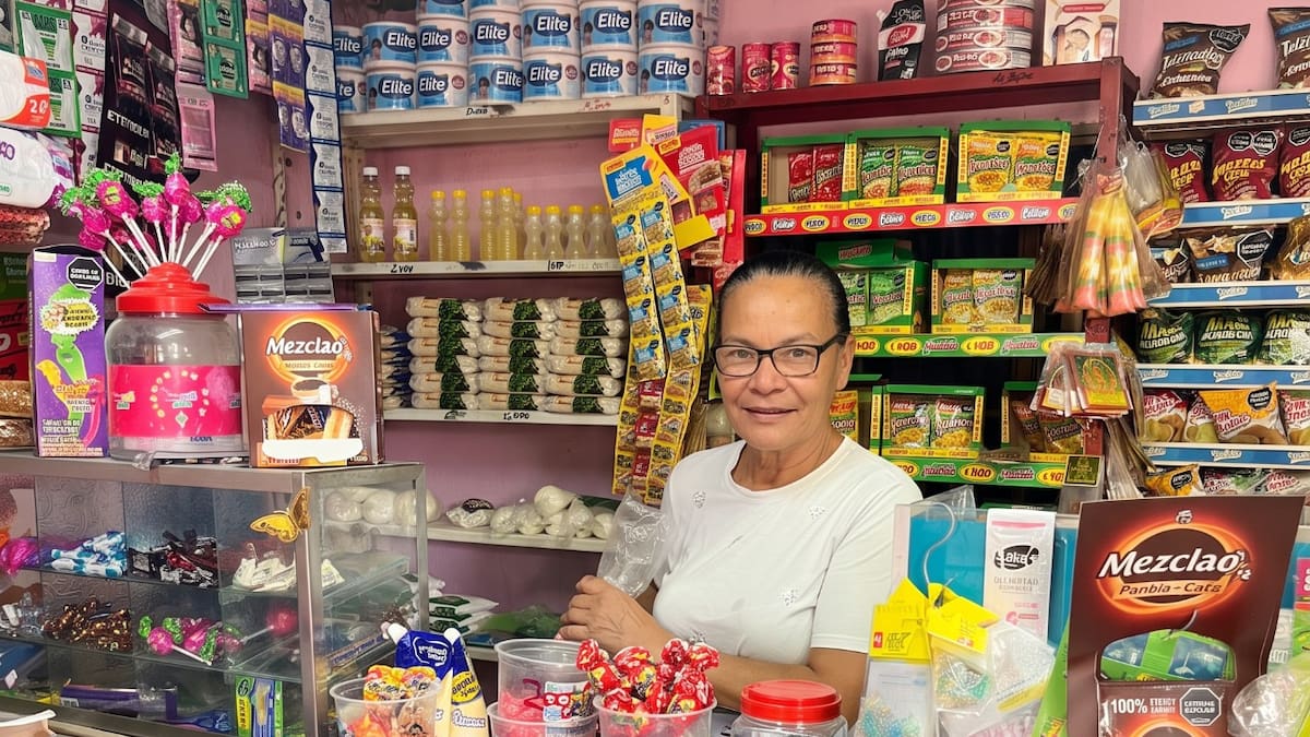 Así apoya Fundación de la Mujer a las familias que lo perdieron todo en el sismo