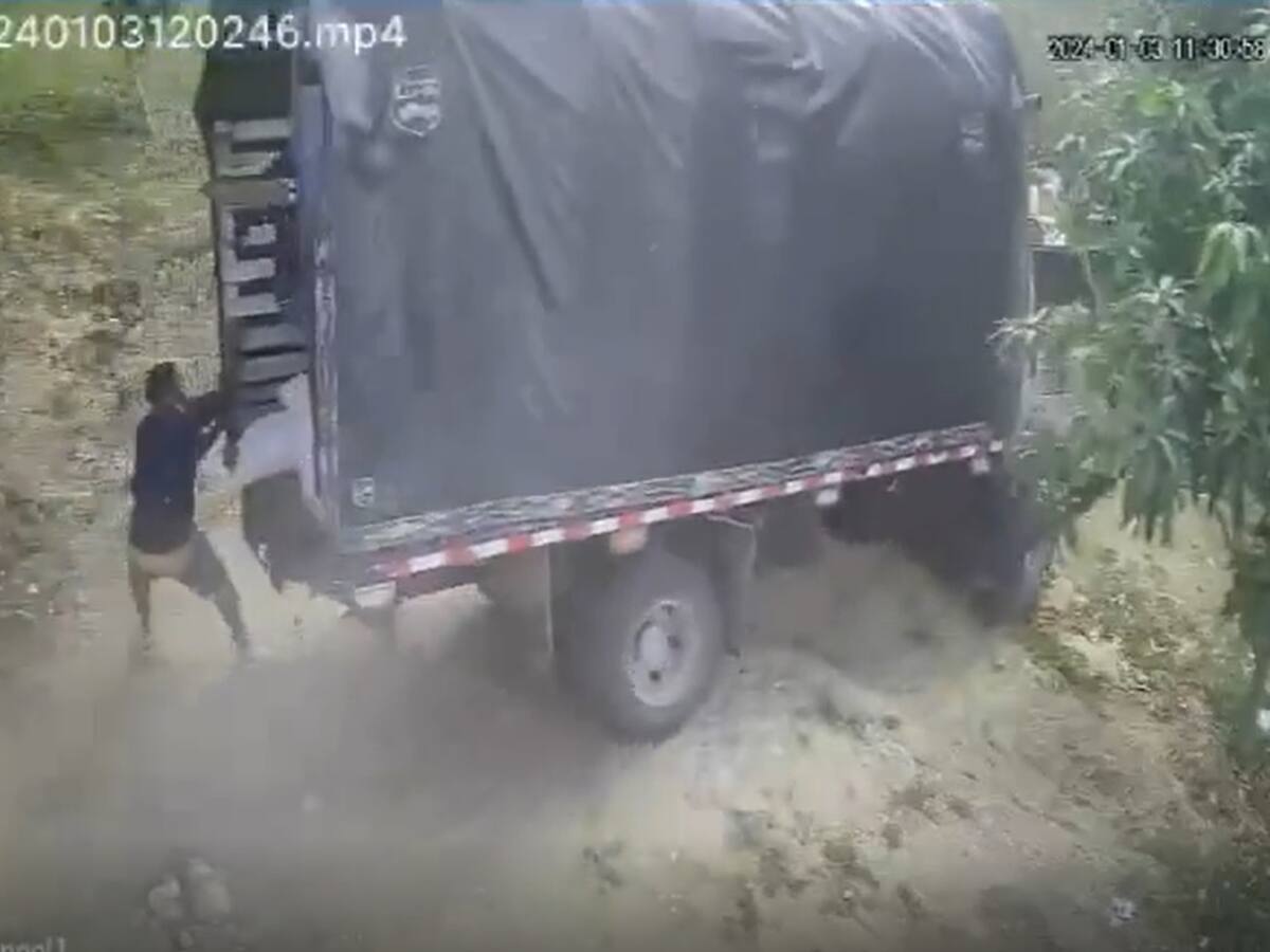 Accidente fatal en Turbaco: falleció joven luego de que un camión cayera a un abismo