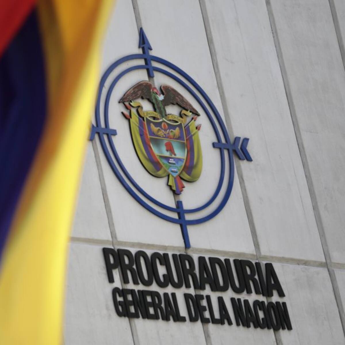 Destituyen e inhabilitan por 11 años al exdirector del Fondo Nacional de Estupefacientes