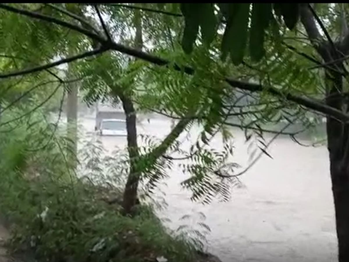 Bomberos de Cartagena apoyaron rescate de vehículo en El Campestre