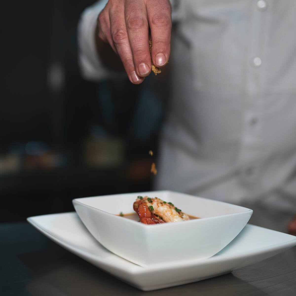 Pablo Zitzmann, el chef colombiano que fusiona sabores asiáticos y latinos en su restaurante en Miami