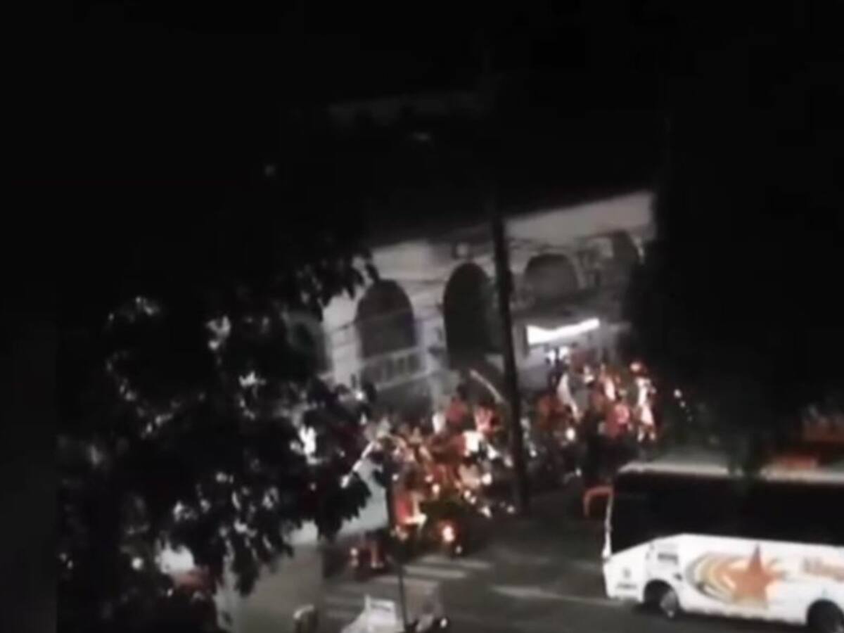 VIDEO: Aglomeración de hinchas tras final de fútbol