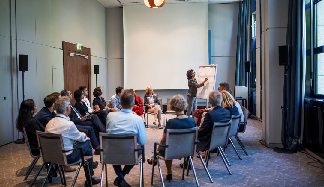 La industria MICE recibe personas de cualquier parte del mundo.