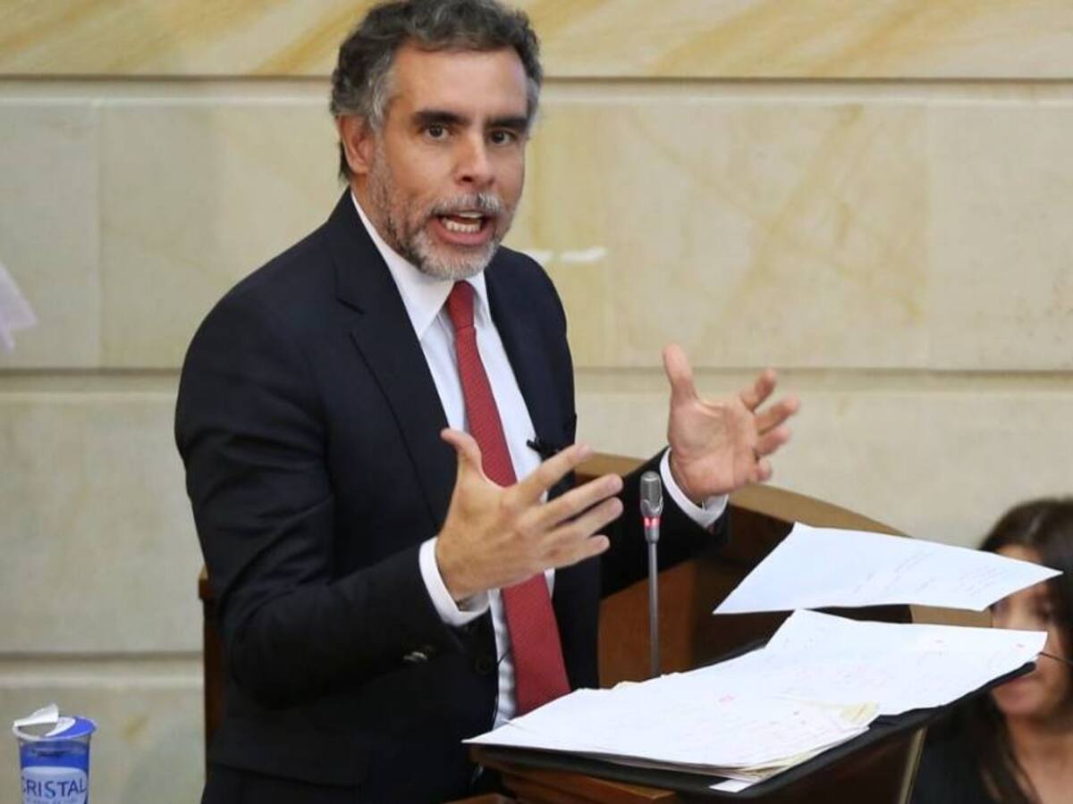 A indagatoria el senador Benedetti por escándalo de Fonade