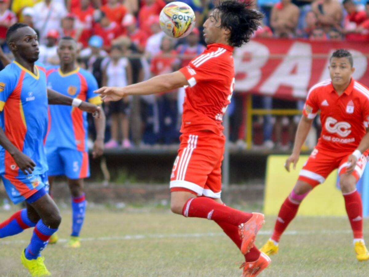 "Hemos mejorado partido tras partido y estamos construyendo el objetivo": Farías