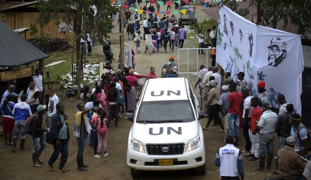 Un vehículo de las Naciones Unidas llega a la zona de reincorporación de Buenos Aires en el Cauca.