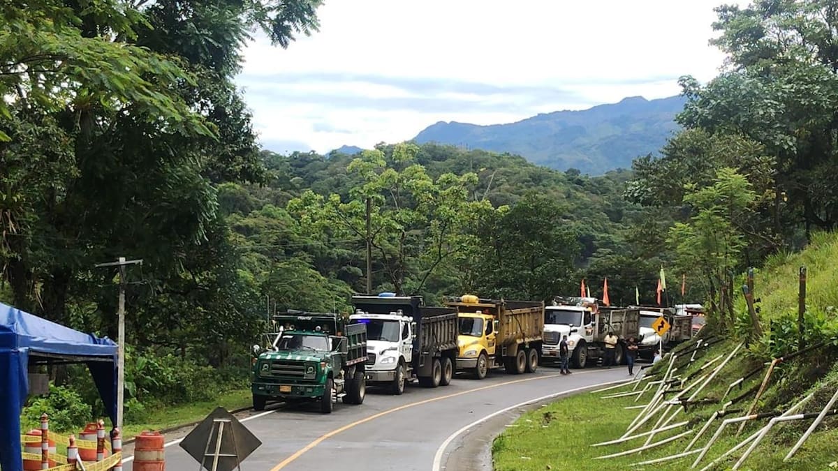 Habilitan paso provisional en la Transversal del Sisga para vehículos de hasta cinco toneladas