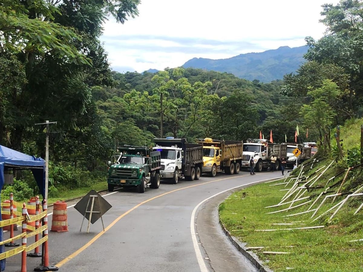 Habilitan paso provisional en la Transversal del Sisga para vehículos de hasta cinco toneladas