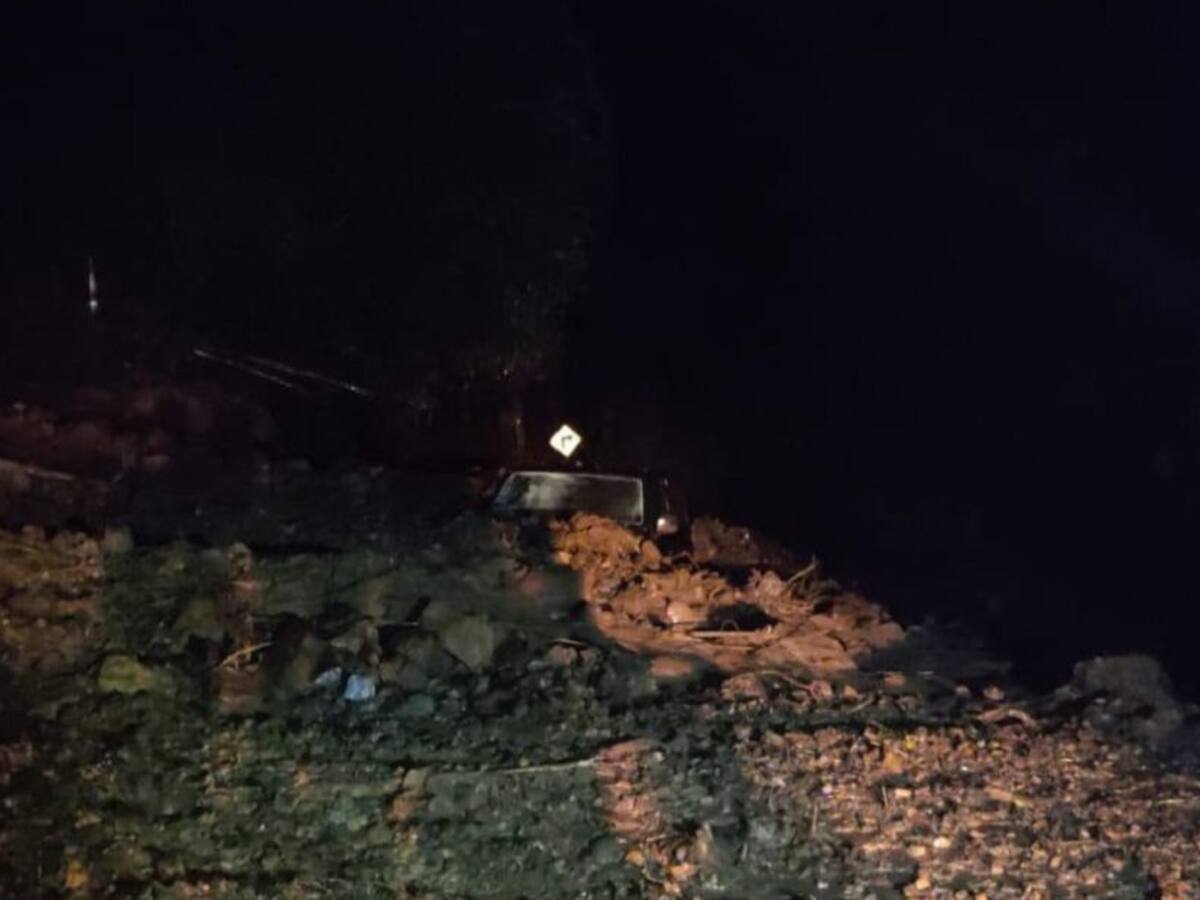 Más de mil personas de 17 veredas en Caldas están afectadas por derrumbes que bloquean las vías