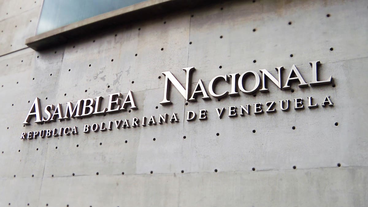Parlamento de Venezuela aplaza por segunda vez la discusión para aprobar la ley de minas
