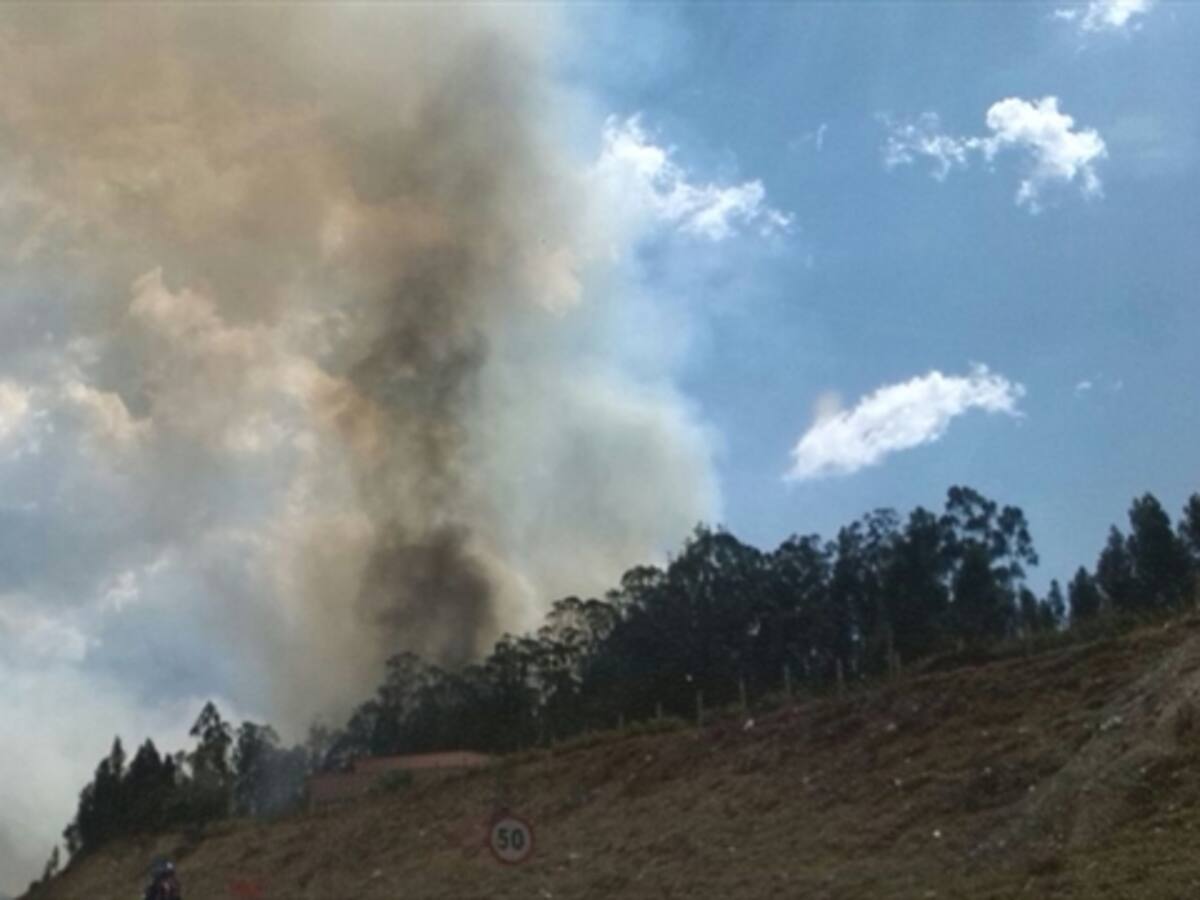 Incendio forestal se presenta en Duitama, Boyacá