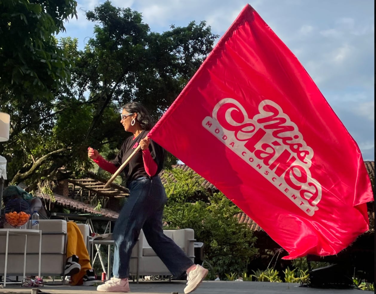 Proyectos como MissCélanea, que reúnen a la comunidad con orgullo local y fomentan la formación, el encuentro y el consumo responsable, conectan a Cali con la sostenibilidad y la innovación. | Foto: MissCélanea