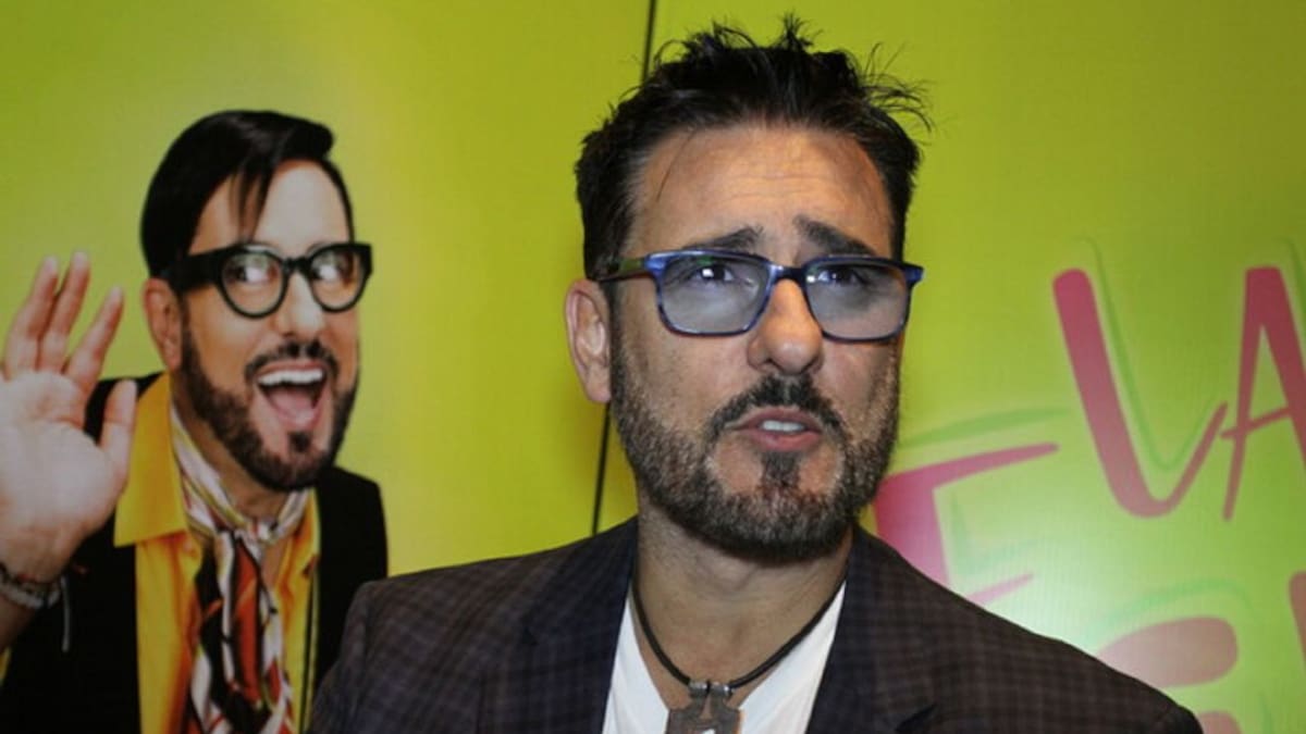Miguel Varoni entró al quirófano para salir como Maluma ¿Lo lograría?