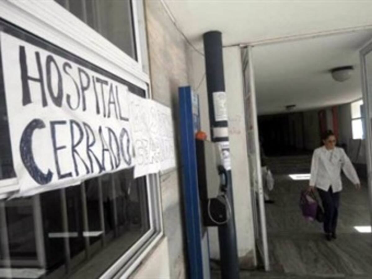 Hospitales también se ven afectados por trabajadores que se sumaron al paro nacional