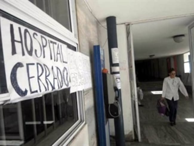 Hospitales también se ven afectados por trabajadores que se sumaron al paro nacional