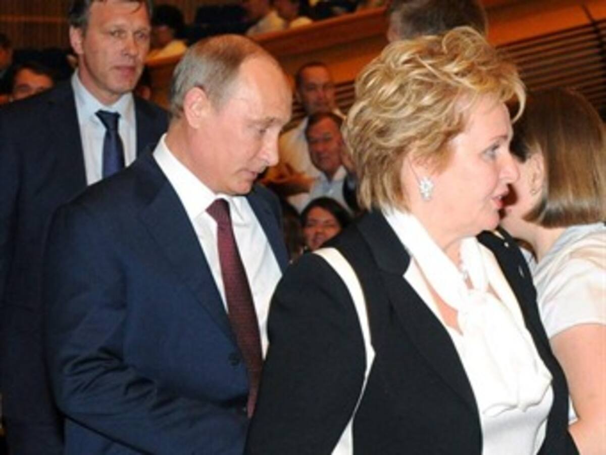 Vladimir Putin anuncia su divorcio tras 30 años de matrimonio