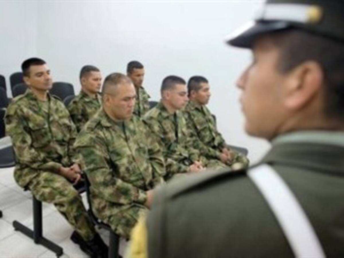 En libertad siete militares investigados por los 'falsos positivos'