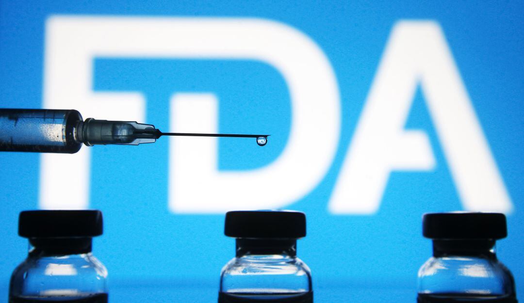 La tercera dosis contra el coronavirus de Pfizer únicamente fue aprobada para los mayores de 65 años y aquellos con sistema inmune débil.